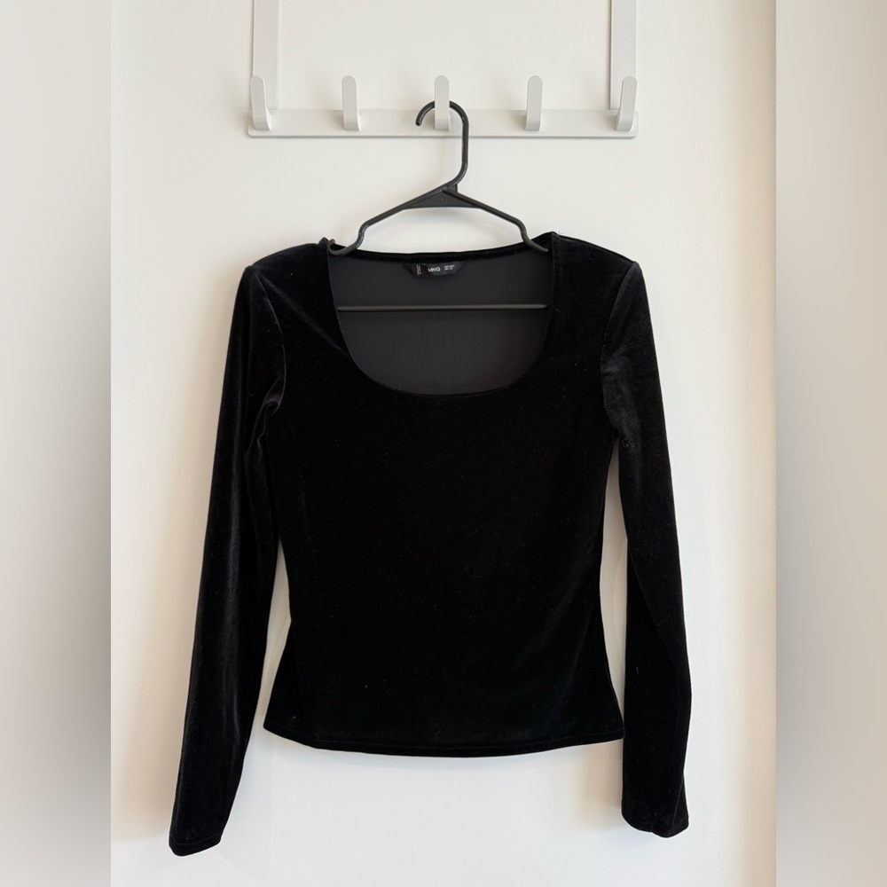 MANGO Black Velvet Scooped Neck Long Sleeve Top S